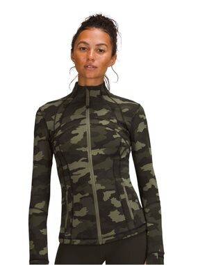 Lululemon HERITAGE Luon Camo Define Jacket - Olive Green (size 12)